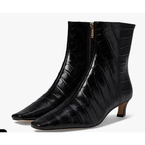 Michael Kors Cosmo Faux Embossed Crocodile Black Leather Kitten Bootie Sz. 6 NIB